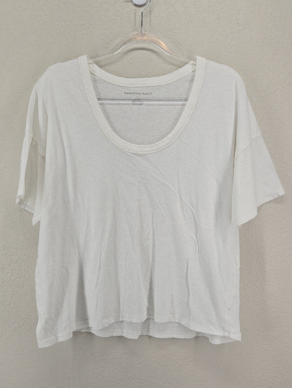 American Eagle Outfitters White Scoop Neck Short Sleeve Tee Large